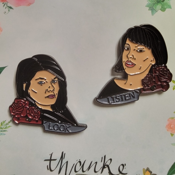 MFM My Favorite Murder Podcast Hosts Karen & Georgia True Crime Enamel Pin Set - Picture 6 of 6